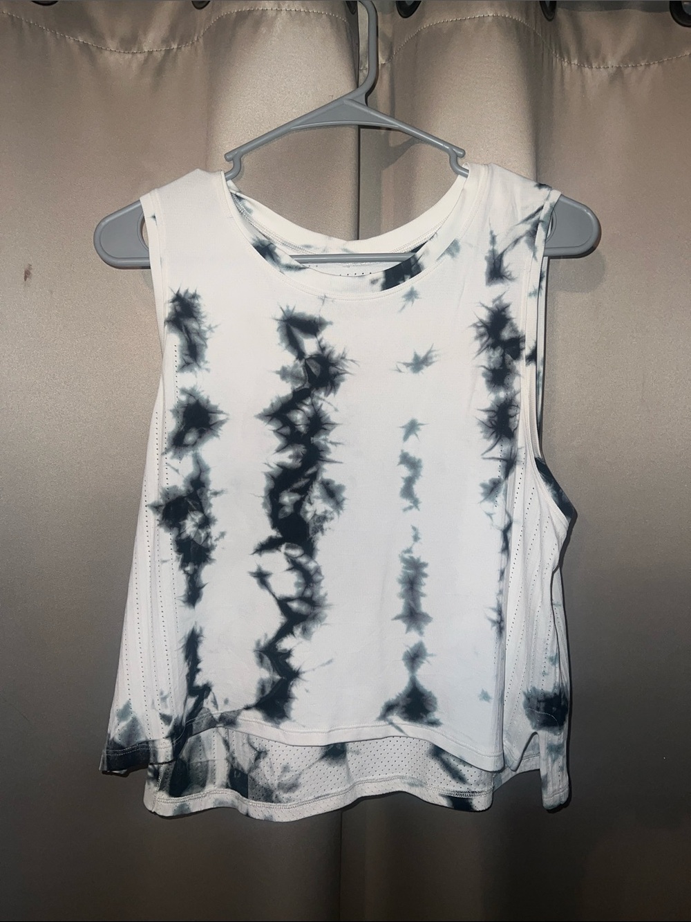 Lulu lemon tie dye tank